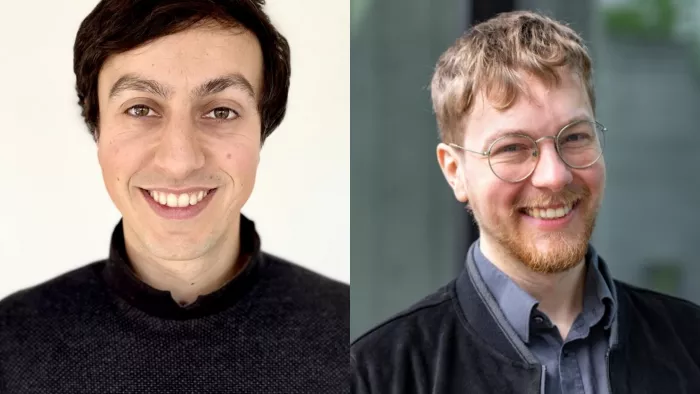 Portraitfotos von Bijan Moini und Thomas Laschyk. Beide tragen kurze Haare, Hemden mit Kragen und lächeln in die Kamera.