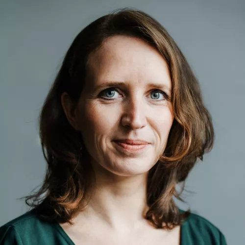 Porträtfoto von Ann-Katrin Müller