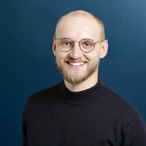 Mann Brille Bart 