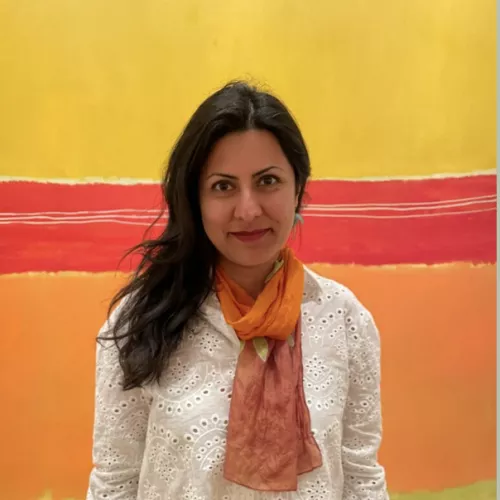 A profile photos with an orange background